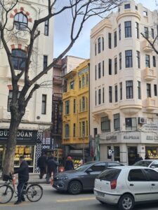 Apartman — Kale, Hekimler, 33