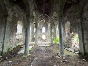 Kilise, Üstüdal Mahallesi