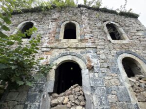 Kilise, Üstüdal Mahallesi