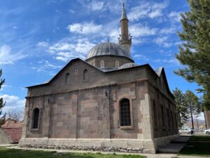 Aziziye Camii, Pınarbaşı