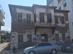 Kagir Konak, Dr. Ahmet Alkan Caddesi