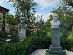 Bülbül Büstü (eski)