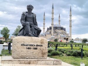 Mimar Koca Sinan Anıtı