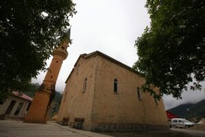 Anayurt Camii, Maçka