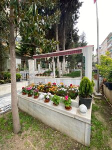 Bandırma Tekke Camii Haziresi