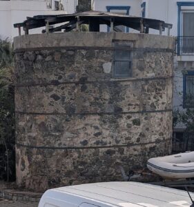 Yel Değirmeni 1, Bitez