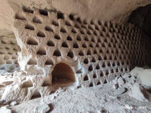 Derevenk Vadisi Columbarium Mezarları