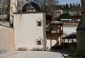 Yusuf Ziya Paşa Kütüphanesi, Keban