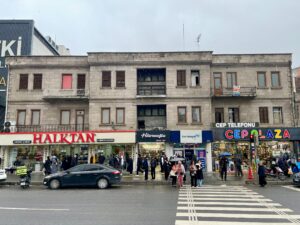 Apartman, İnönü Blv. No:8 2 Apartman, İnönü Blv. No:8