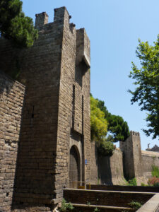 Santa Madrona Kapısı