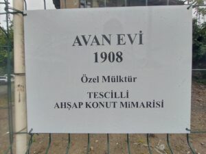 Avan Evi, Konuralp