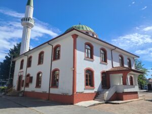 Çuhallı Çarşı Camii