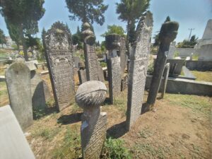 Karasu Merkez Mezarlığı