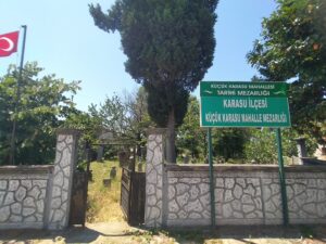 Küçük Karasu Köyü Tarihi Mezarlığı