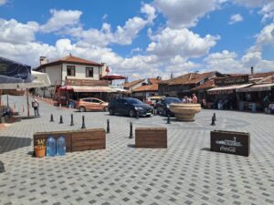 Atpazarı Meydanı