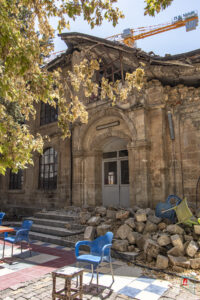Adıyaman Cumhuriyet İlkokulu Giriş Kapısı