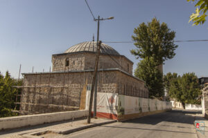 Ak Minare Camii