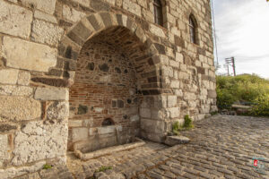 Manisa Ulu Cami Medresesi Batı Çeşmesi