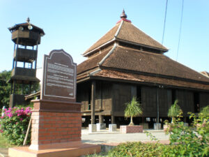 Kampung Laut Camii