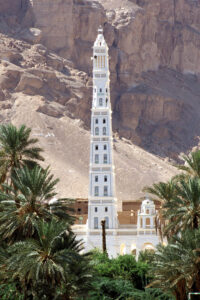 Minaret-Al-Muhdhar-Mosque-Tarim-Yemen