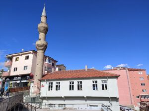 Torbalı Camii, Niğde 1 Torbalı Camii, Niğde
