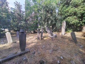 Karacaahmet Mezarlığı 16.Ada