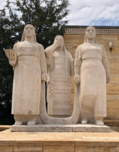 Anıtkabir Kadın Heykel Grubu