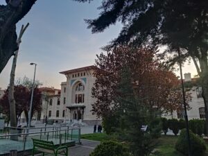 Tarihi Kalıntı, Ulus
