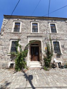 Konut – 121 Sokak, No 6 11 Konut – 121 Sokak, No 6
