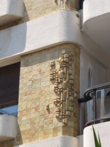 Porteçin Apartmanı Seramik Panoları