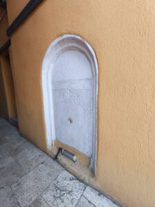 Ernest Balladur Evi Çeşmesi