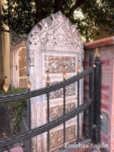 Maksem Camii Hazire