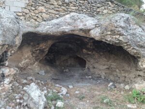 Karacaoğlan Nekropolü