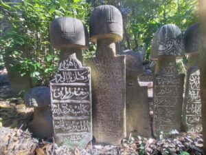 Karacaahmet Mezarlığı 14.Ada Tarîk-i Bektaşiyye'den Abdullah Baba Mezar Taşı Karacaahmet Mezarlık No: 14483