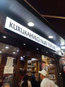 Kurukahveci Nuri Toplar