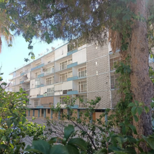 Yalı Apartmanı