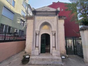 Sadrazam Ahmet Cevat Paşa Türbesi 