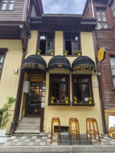 Mithatpaşa, Ortakapı Caddesi, 22