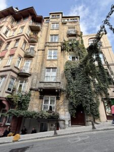 Özberk Apartmanı 2 Özberk Apartmanı